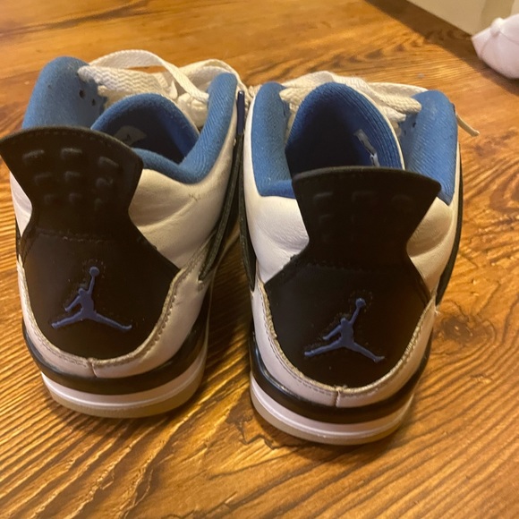 COPY - Jordan 4 Motorsport - Picture 2 of 4